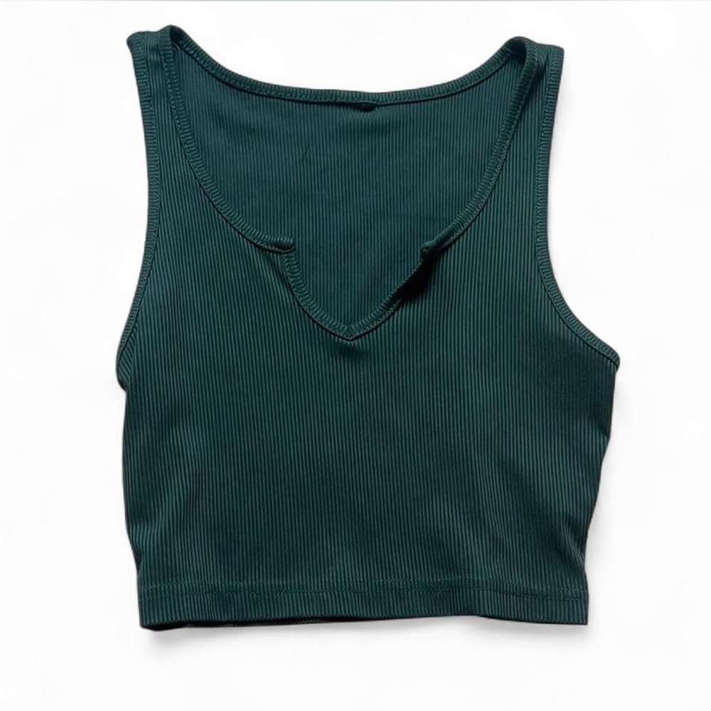 American Eagle Outfitters Green Fitted Crop Tank Top